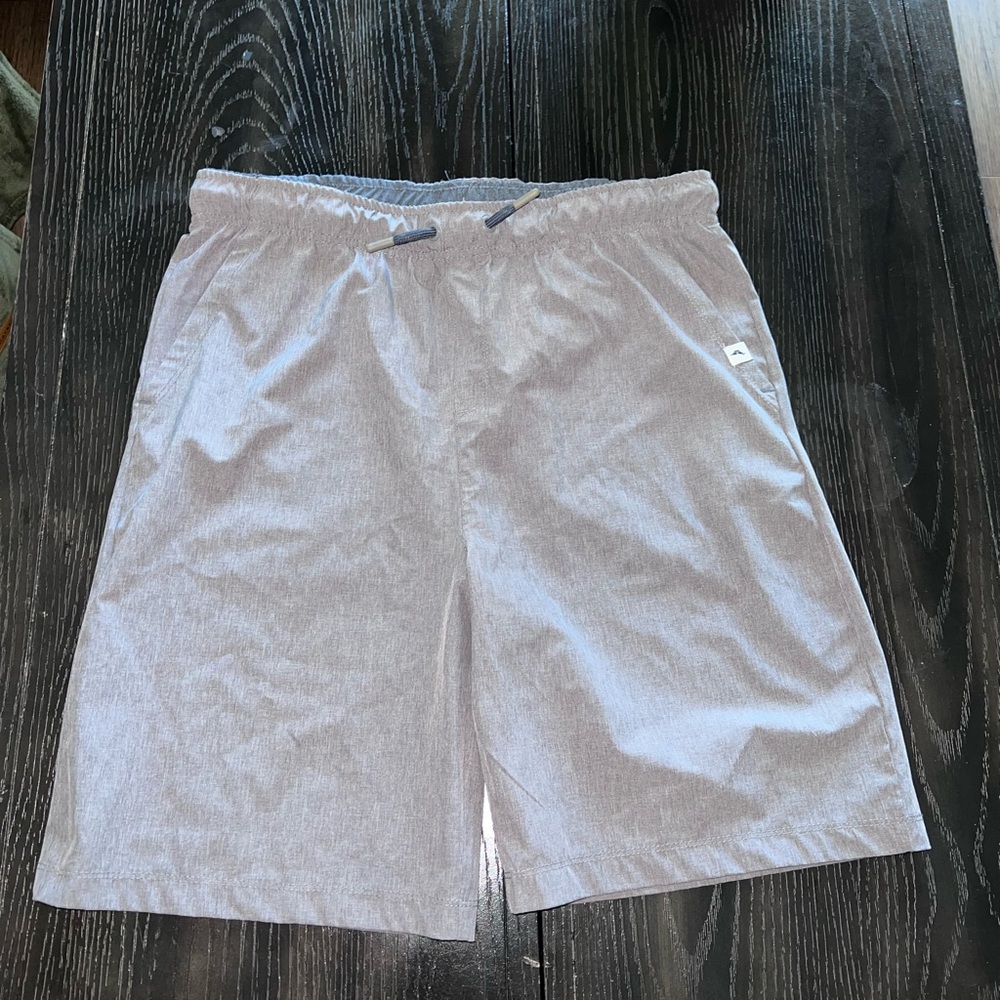 Tommy Bahama Gray Athletic Shorts Lightweight Casual